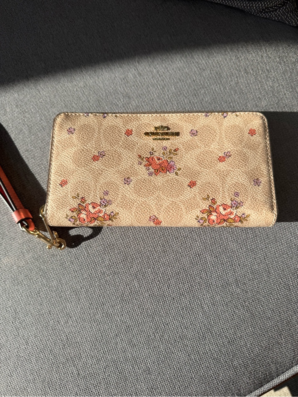 Coach Signature Floral Zip Around Wallet Wristlet in Beige and Pink